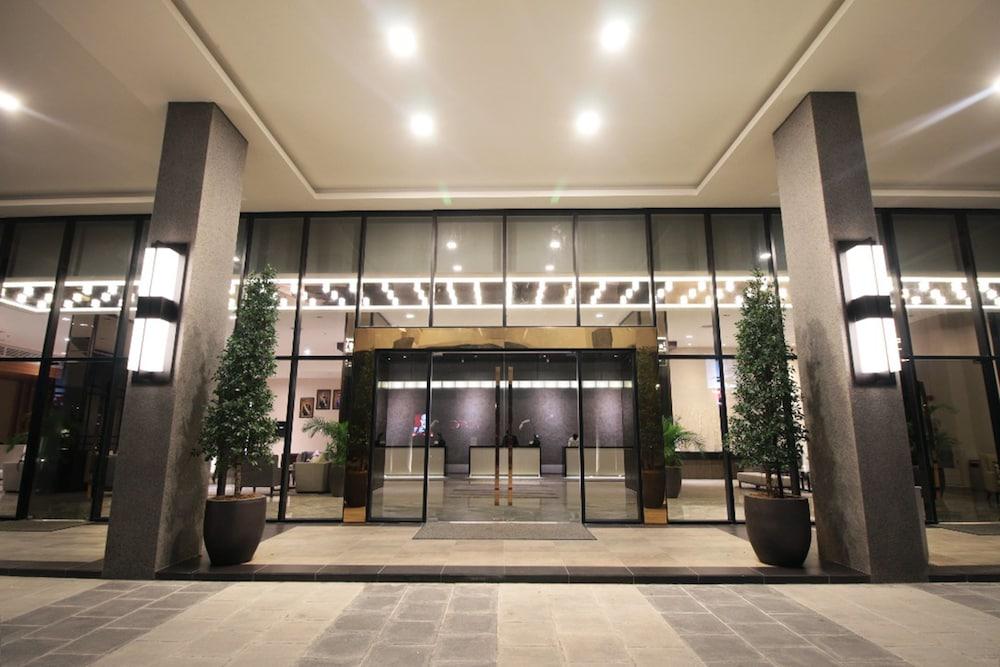 Impiana Senai Hotel