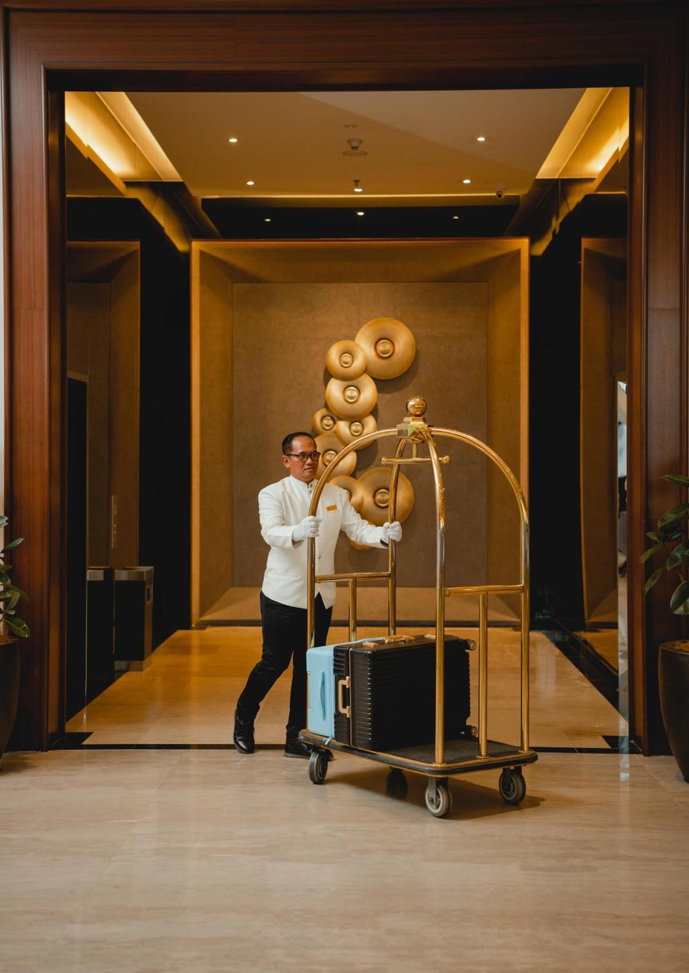 Hotel Impiana Senai 4*